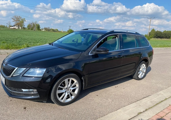 Skoda Octavia cena 49999 przebieg: 187000, rok produkcji 2017 z Łapy małe 277